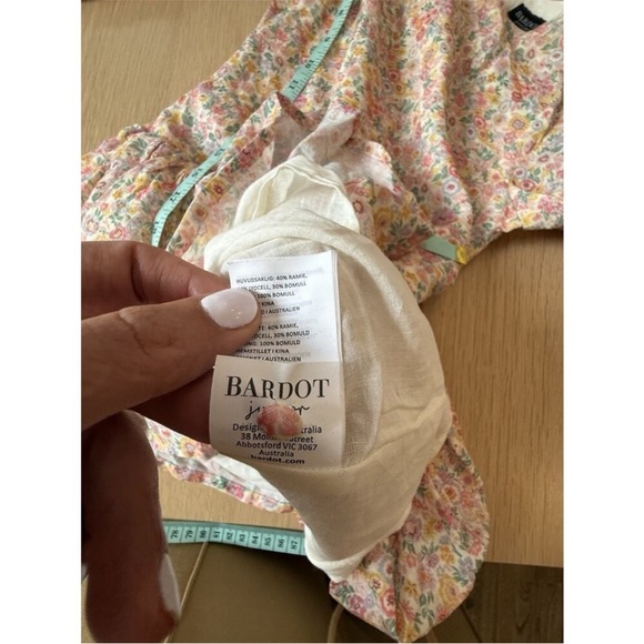 Bardot Cream Sundress with Bishop Sleeves and Crew Neck - Picture 4 of 6